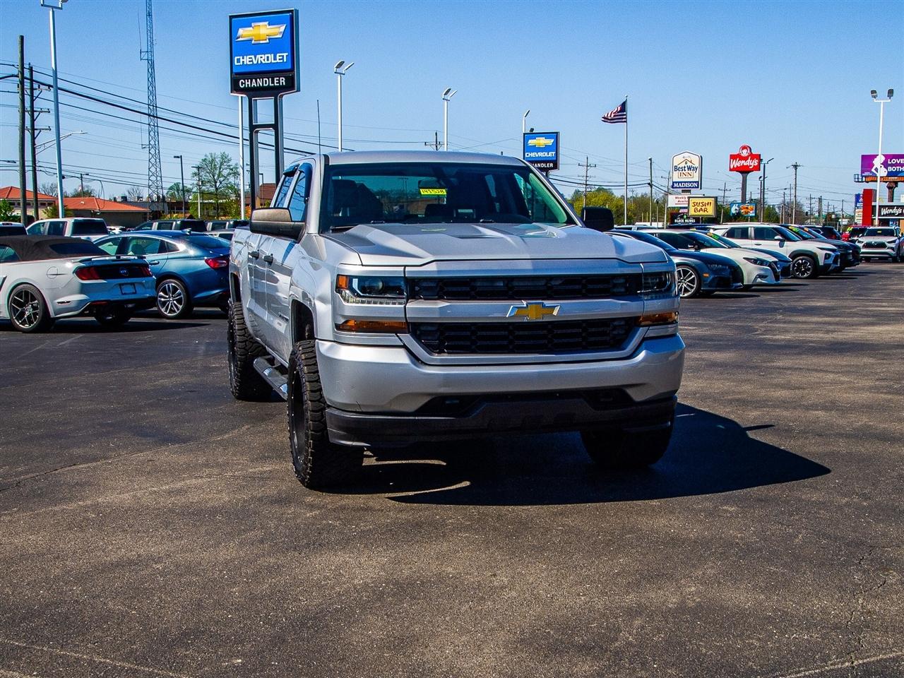 Chevrolet Silverado 1500 4WD Double Cab 143.5" Custom 2016