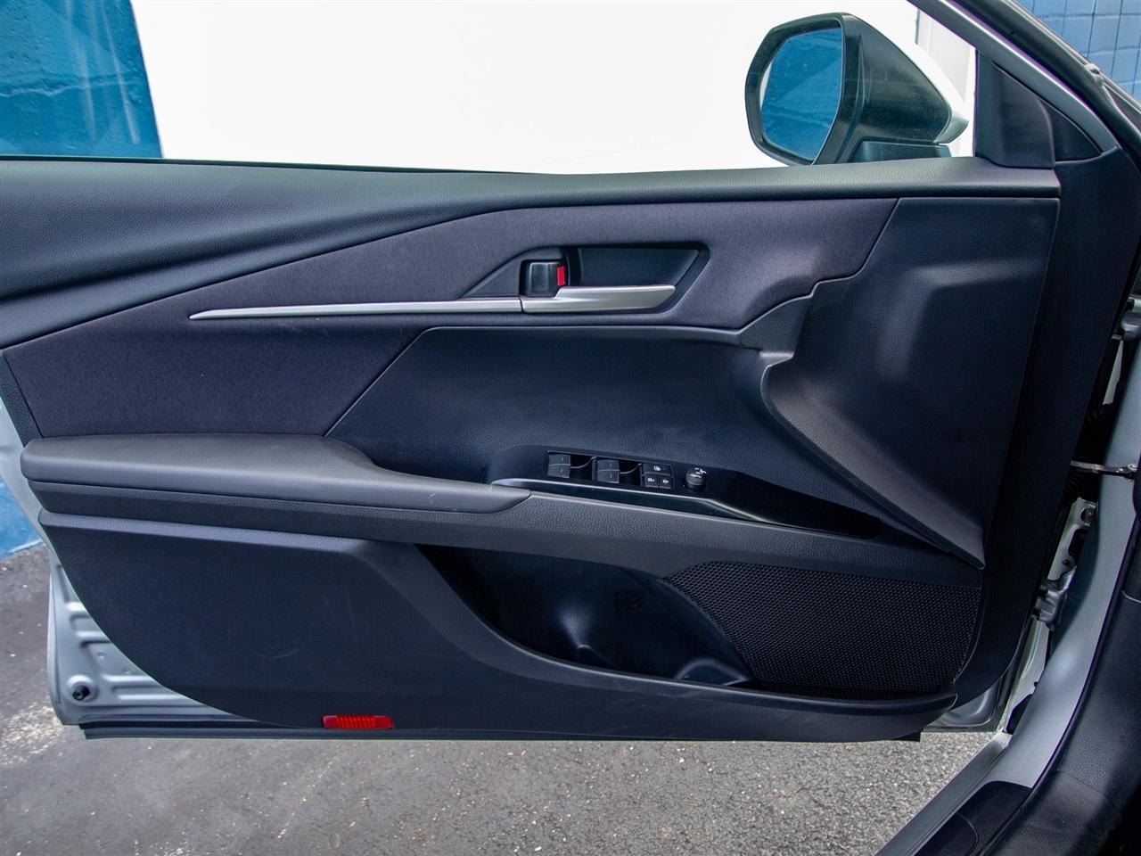 Toyota Camry XLE (Natl) 2025