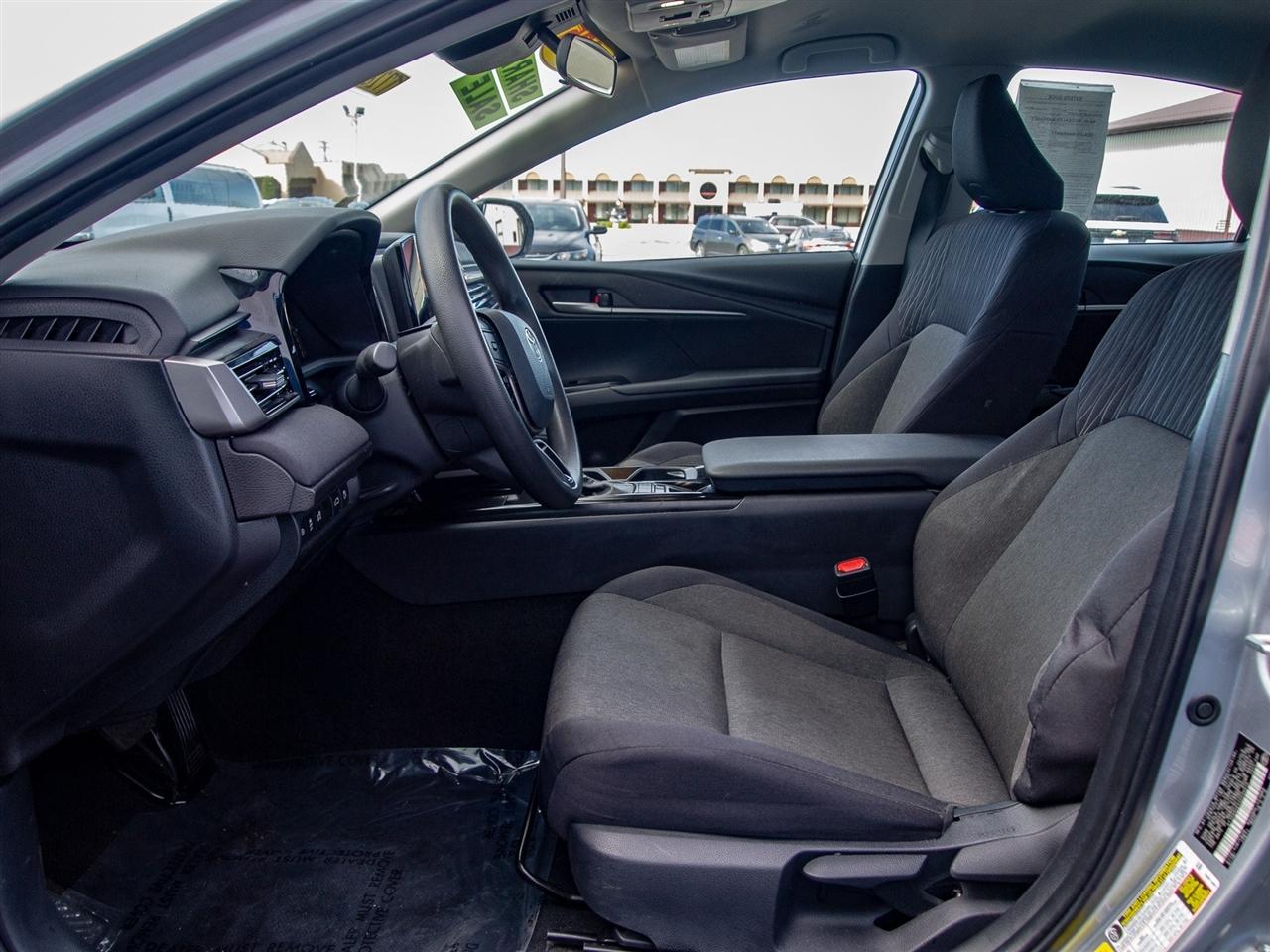 Toyota Camry XLE (Natl) 2025