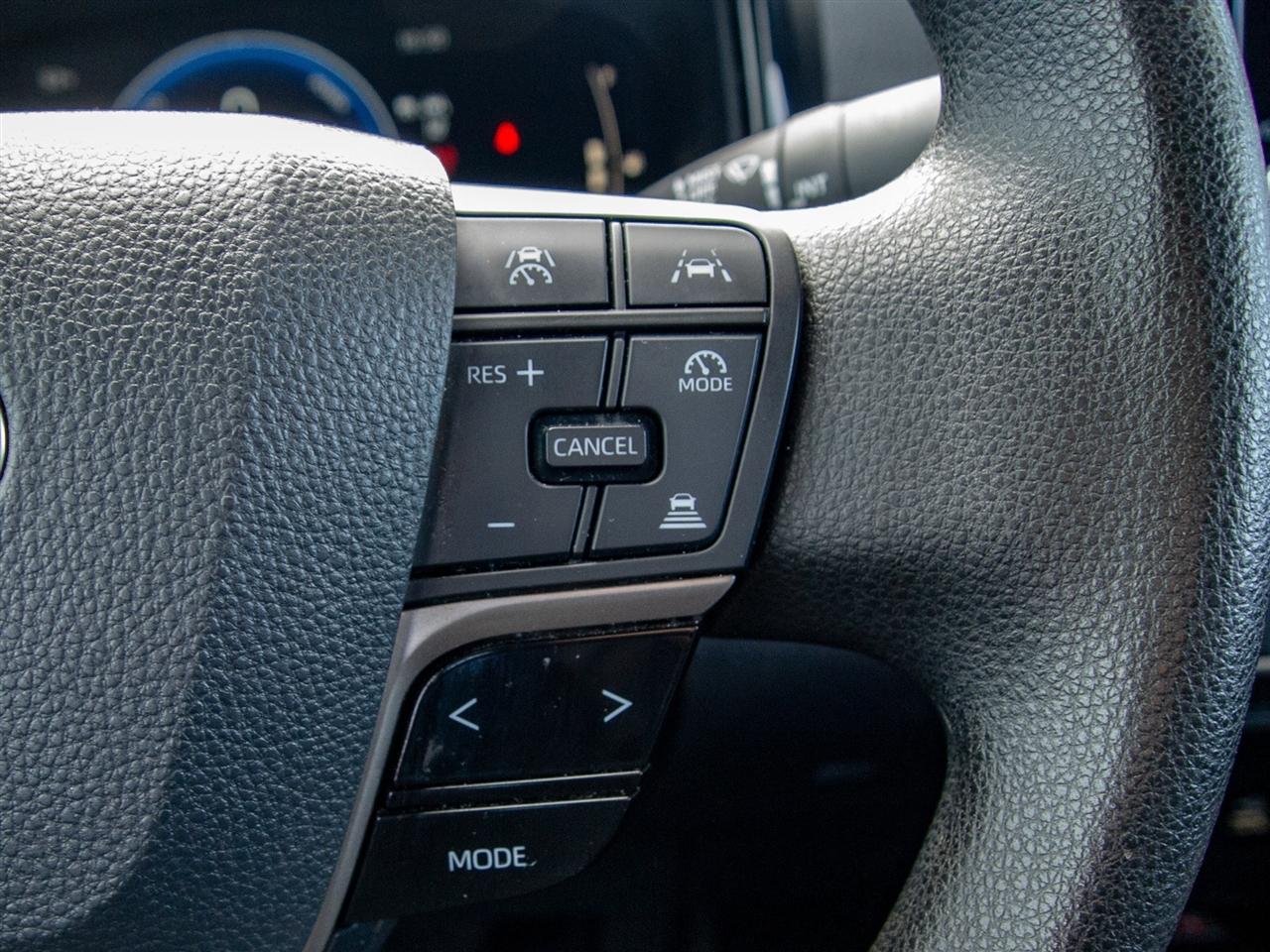 Toyota Camry XLE (Natl) 2025