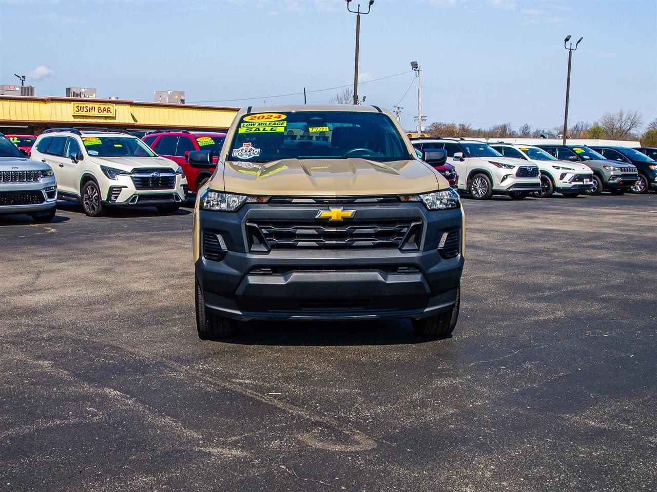 Chevrolet Colorado 2WD Crew Cab WT 2024