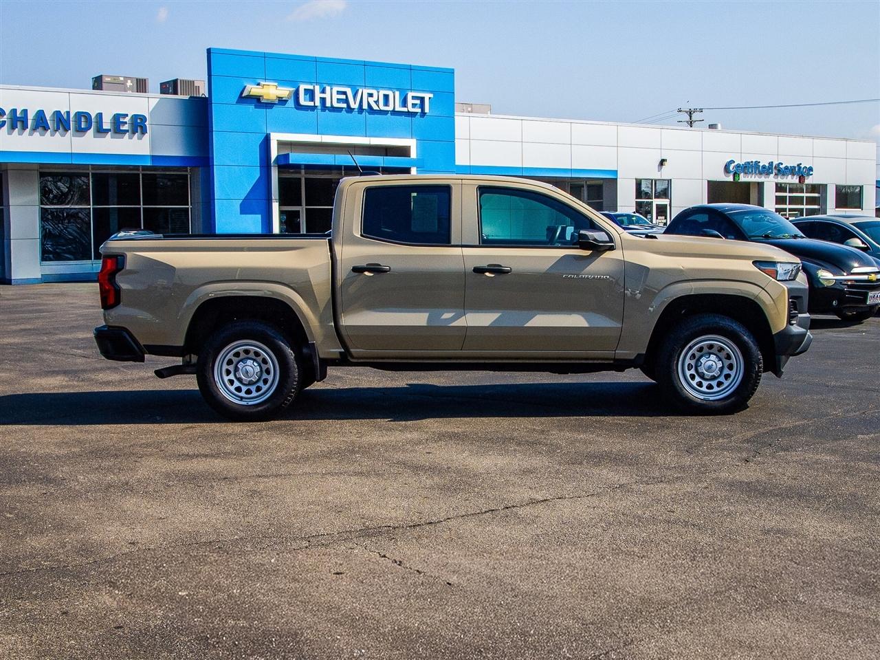 Chevrolet Colorado 2WD Crew Cab WT 2024