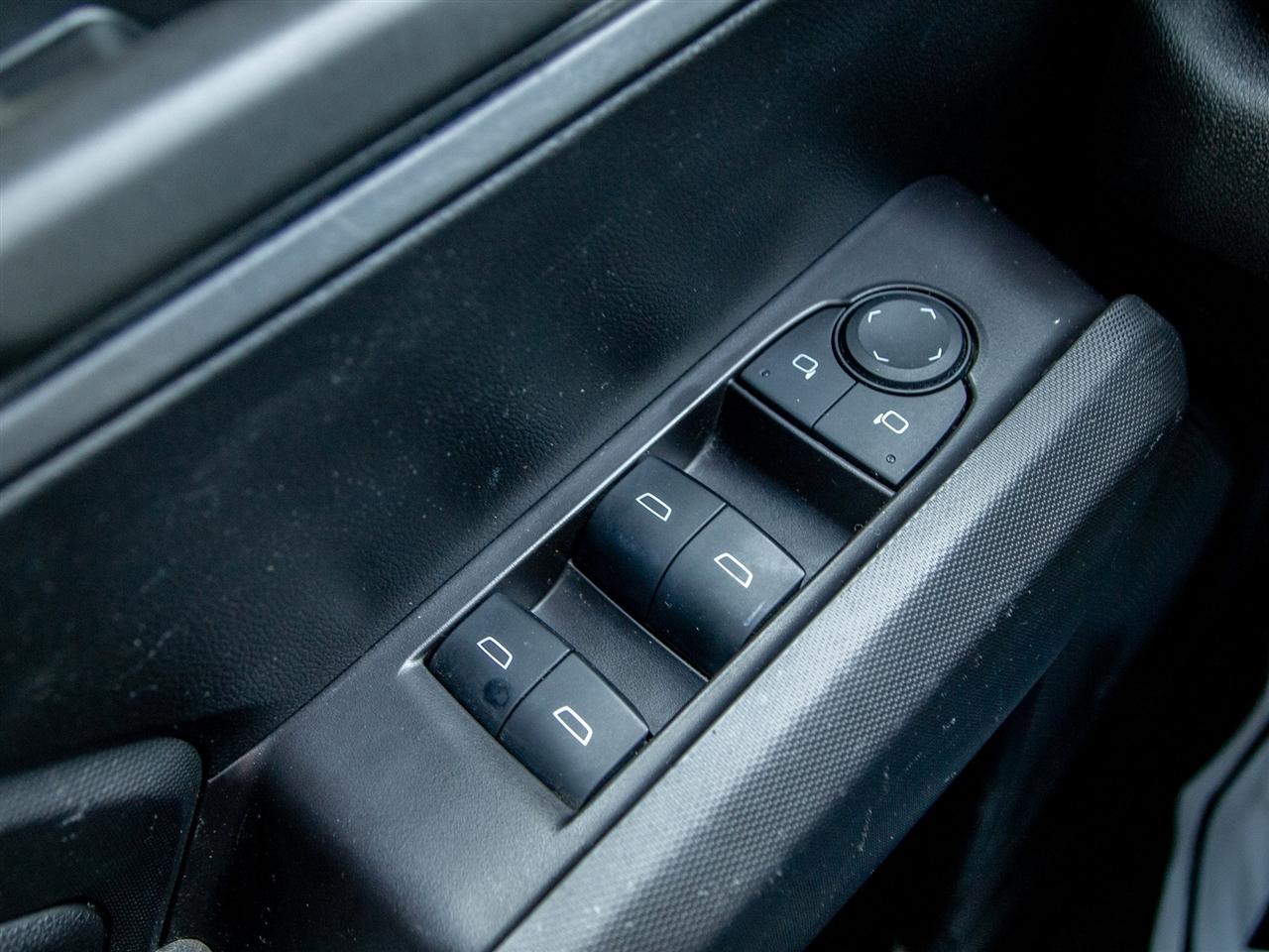 Chevrolet Colorado 2WD Crew Cab WT 2024