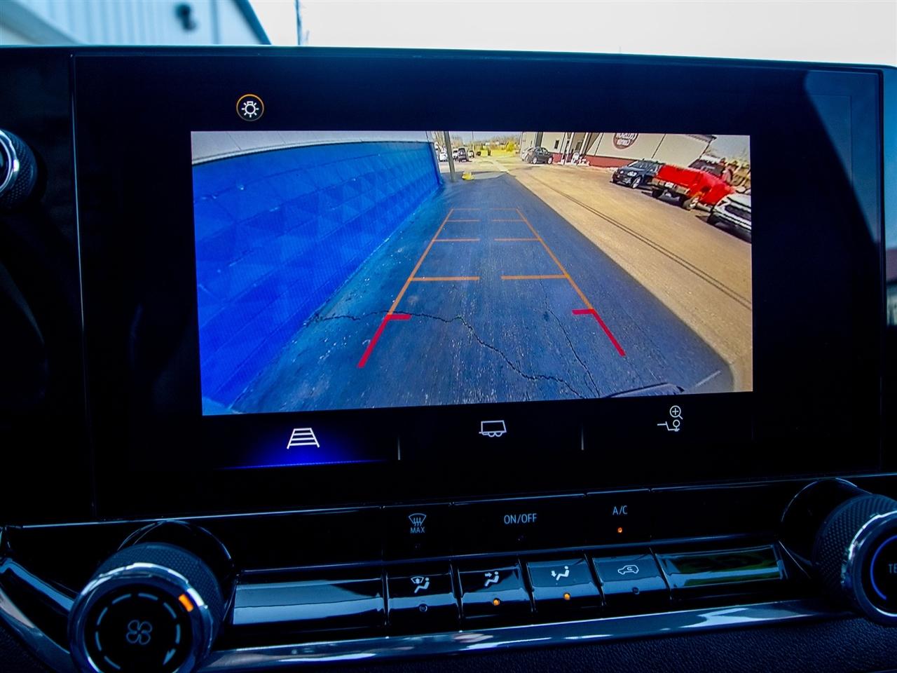 Chevrolet Colorado 2WD Crew Cab WT 2024