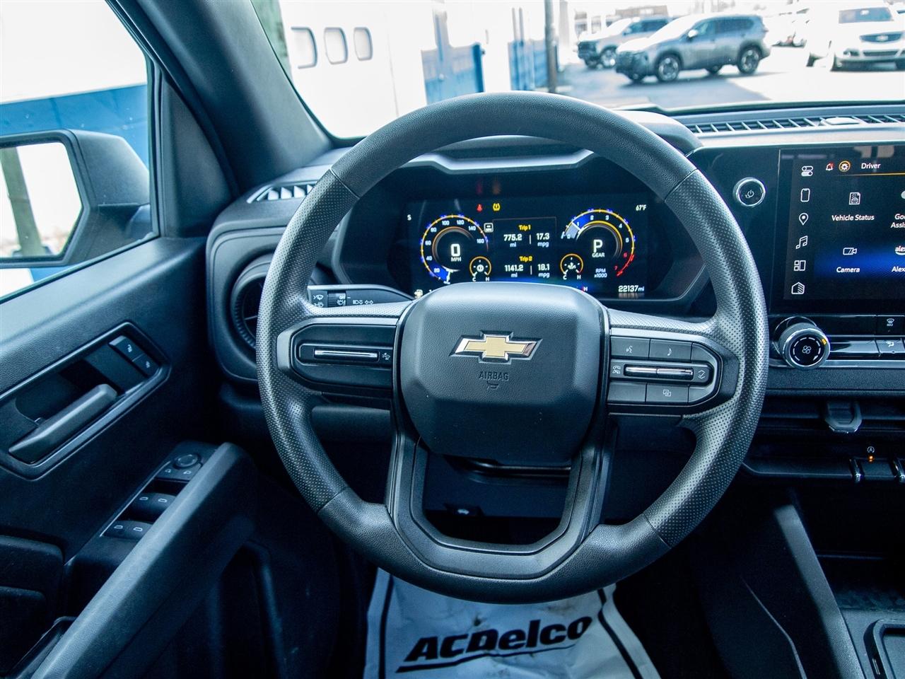 Chevrolet Colorado 2WD Crew Cab WT 2024