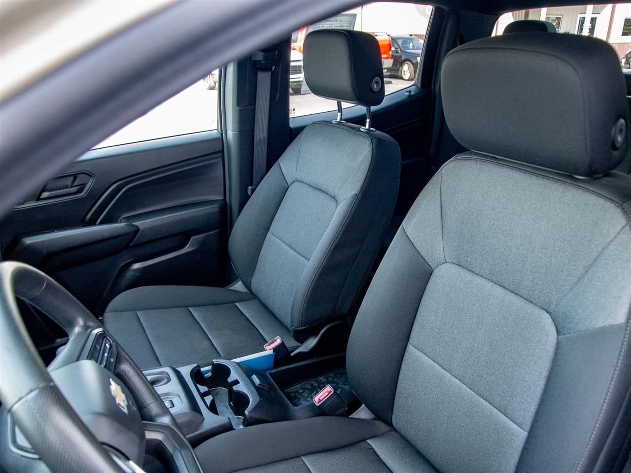 Chevrolet Colorado 2WD Crew Cab WT 2024