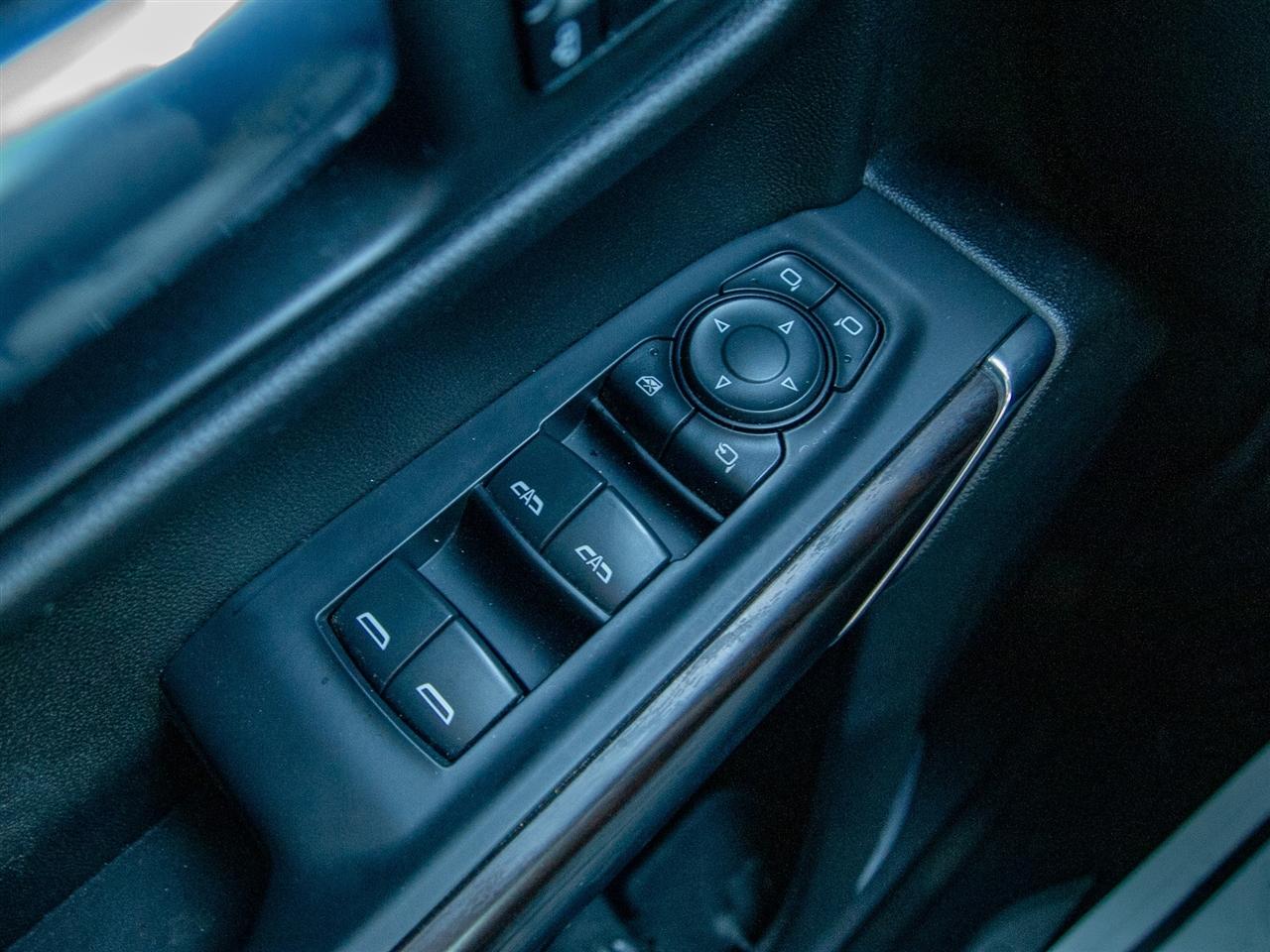 GMC Sierra 1500 4WD Crew Cab 147" SLT 2021