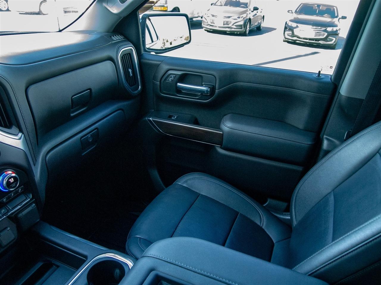 GMC Sierra 1500 4WD Crew Cab 147" SLT 2021