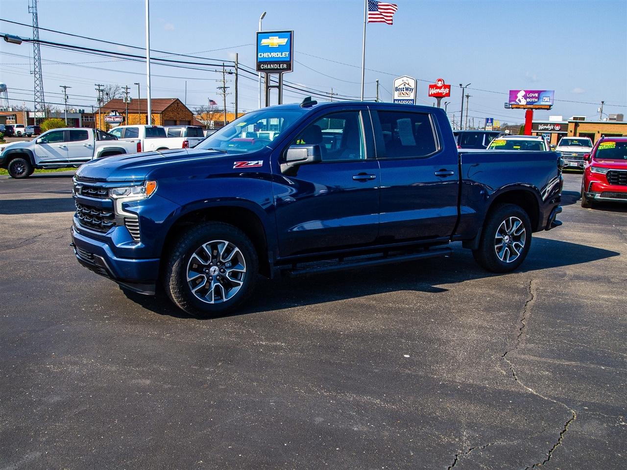 Chevrolet Silverado 1500 4WD Crew Cab 147" RST 2023