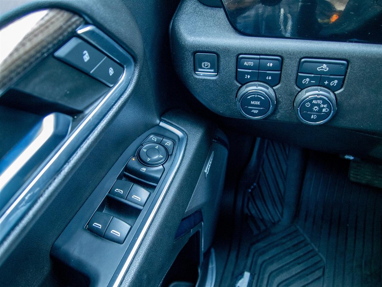 Chevrolet Silverado 1500 4WD Crew Cab 147" RST 2023