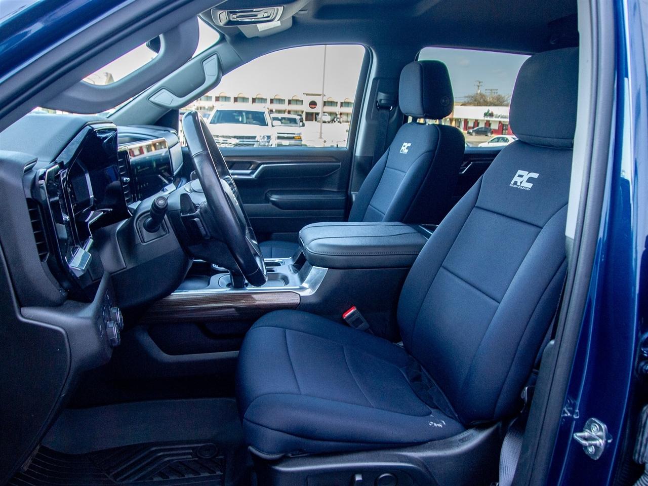 Chevrolet Silverado 1500 4WD Crew Cab 147" RST 2023