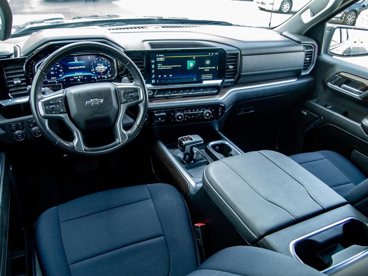 Chevrolet Silverado 1500 4WD Crew Cab 147" RST 2023