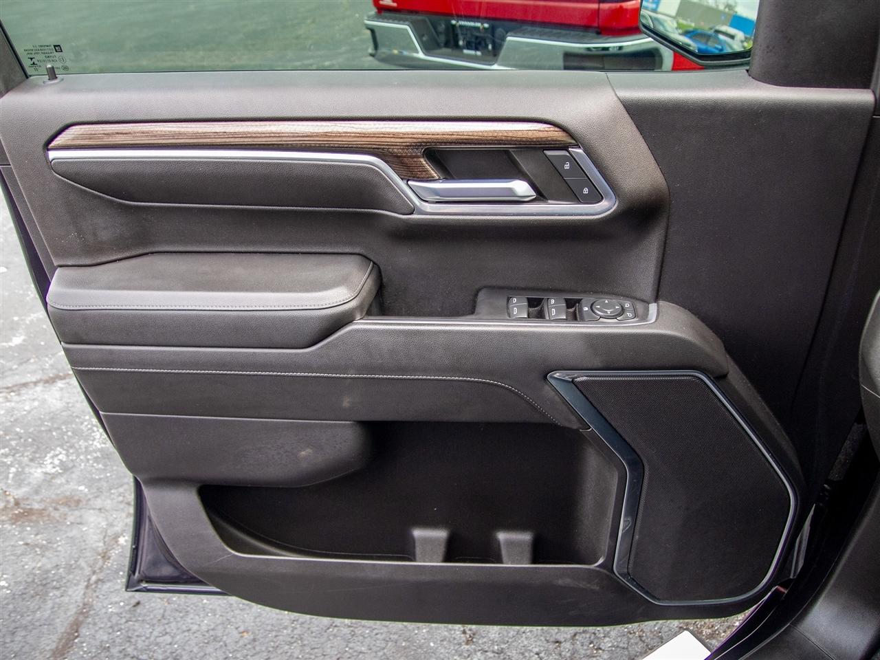 Chevrolet Silverado 1500 4WD Crew Cab 147" LT w/1LT 2022