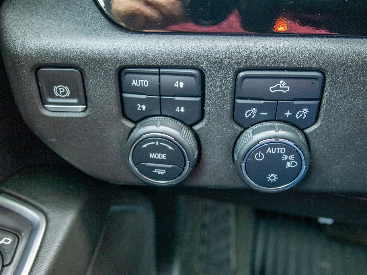 Chevrolet Silverado 1500 4WD Crew Cab 147" LT w/1LT 2022