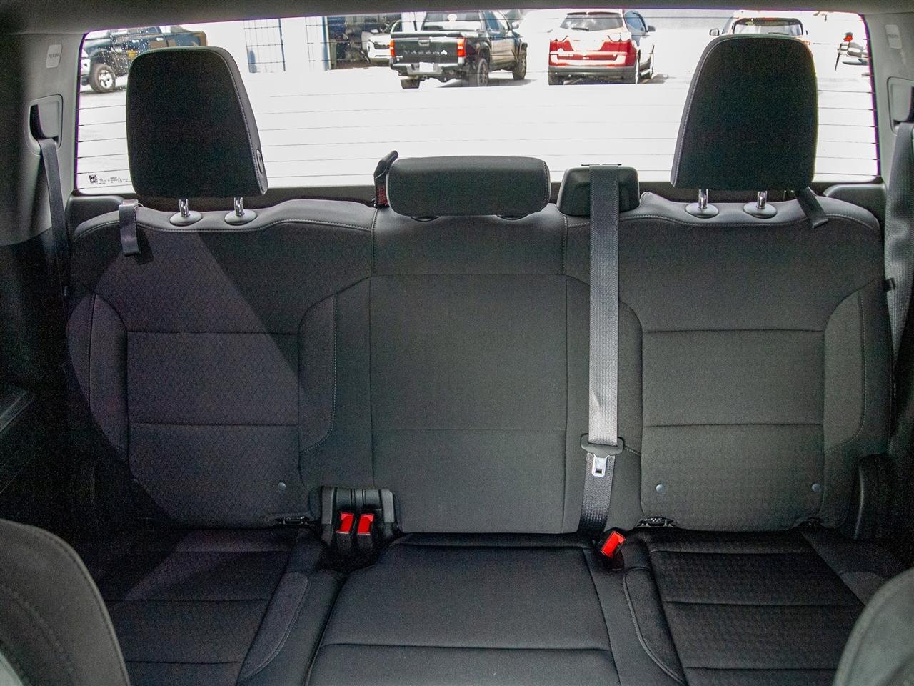 Chevrolet Silverado 1500 4WD Crew Cab 147" LT w/1LT 2022