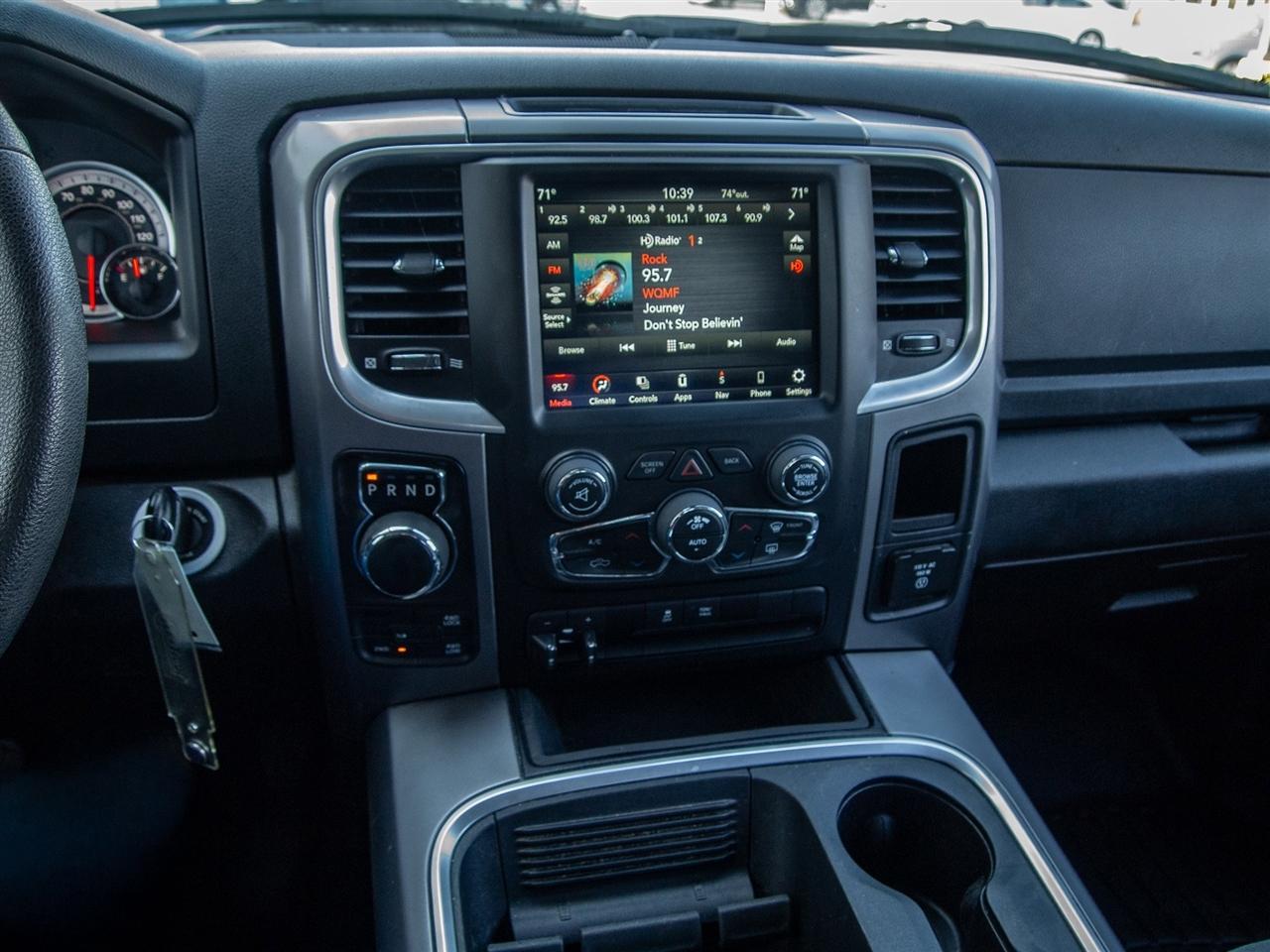 RAM 1500 Classic SLT 4x4 Crew Cab 5'7" Box 2023