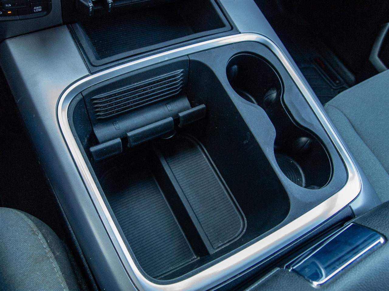 RAM 1500 Classic SLT 4x4 Crew Cab 5'7" Box 2023