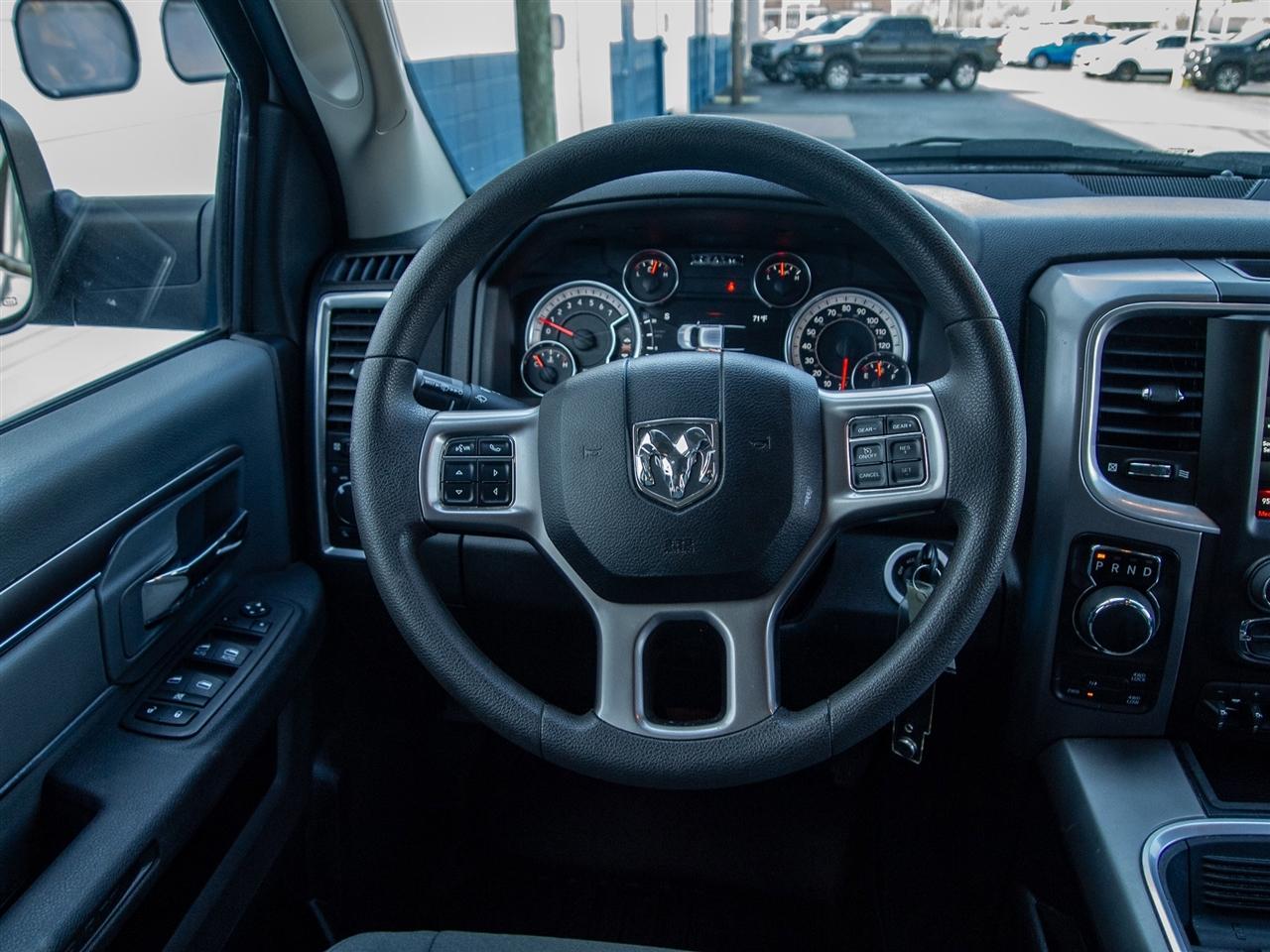 RAM 1500 Classic SLT 4x4 Crew Cab 5'7" Box 2023