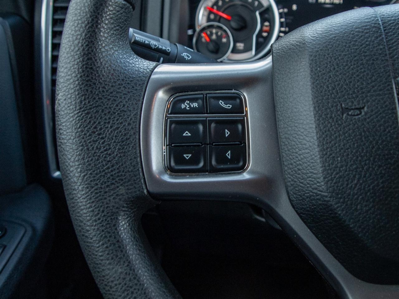 RAM 1500 Classic SLT 4x4 Crew Cab 5'7" Box 2023