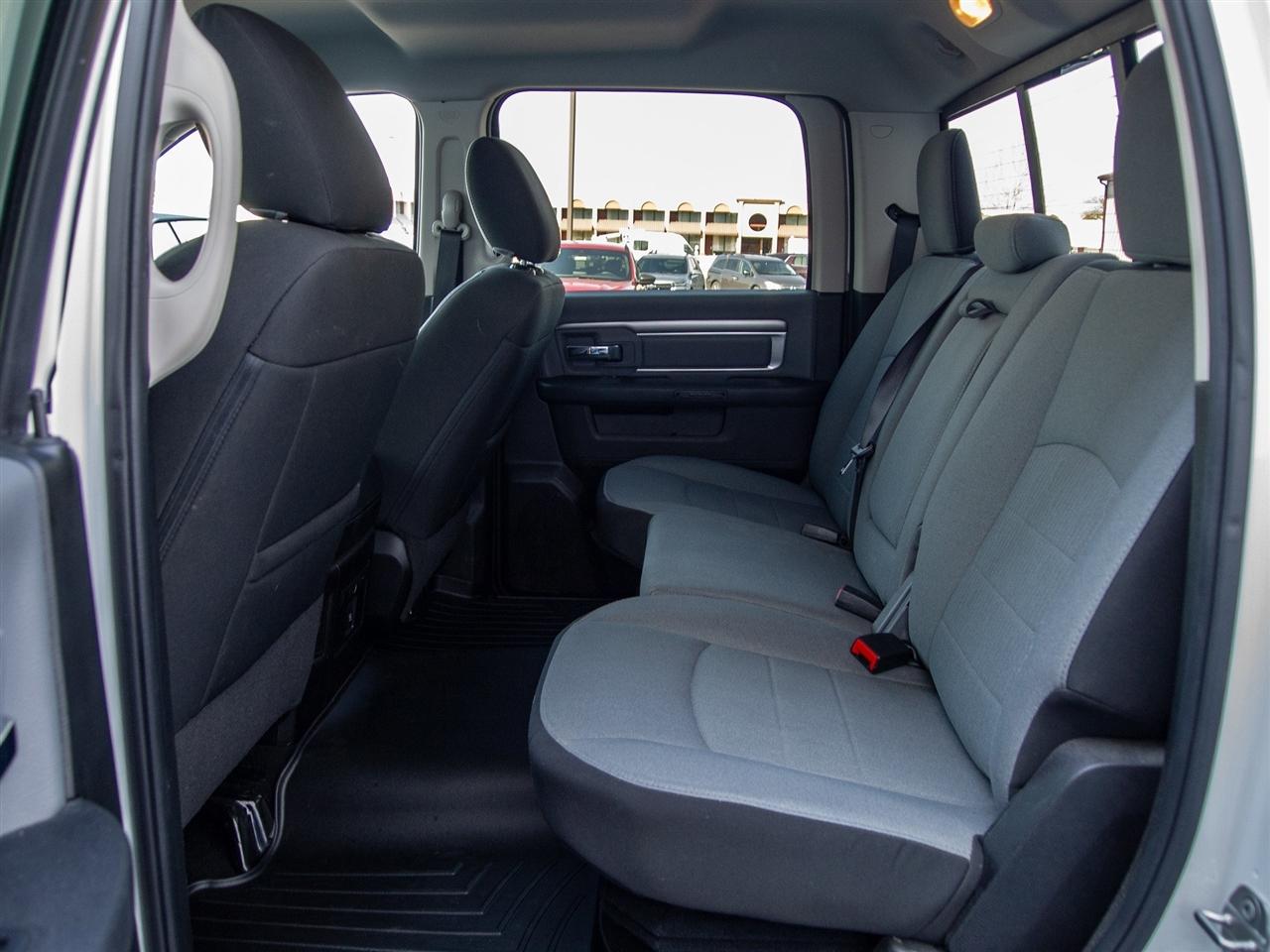 RAM 1500 Classic SLT 4x4 Crew Cab 5'7" Box 2023