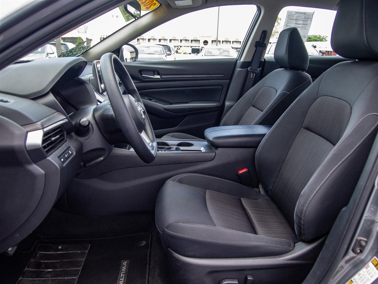 Nissan Altima SV FWD 2025
