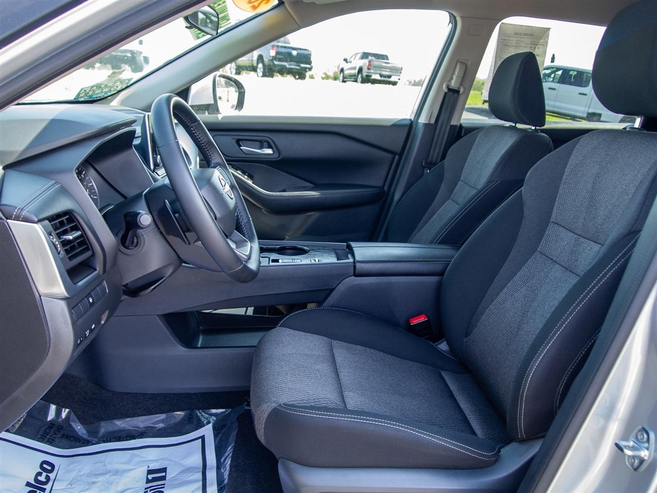 Nissan Rogue FWD SV 2025