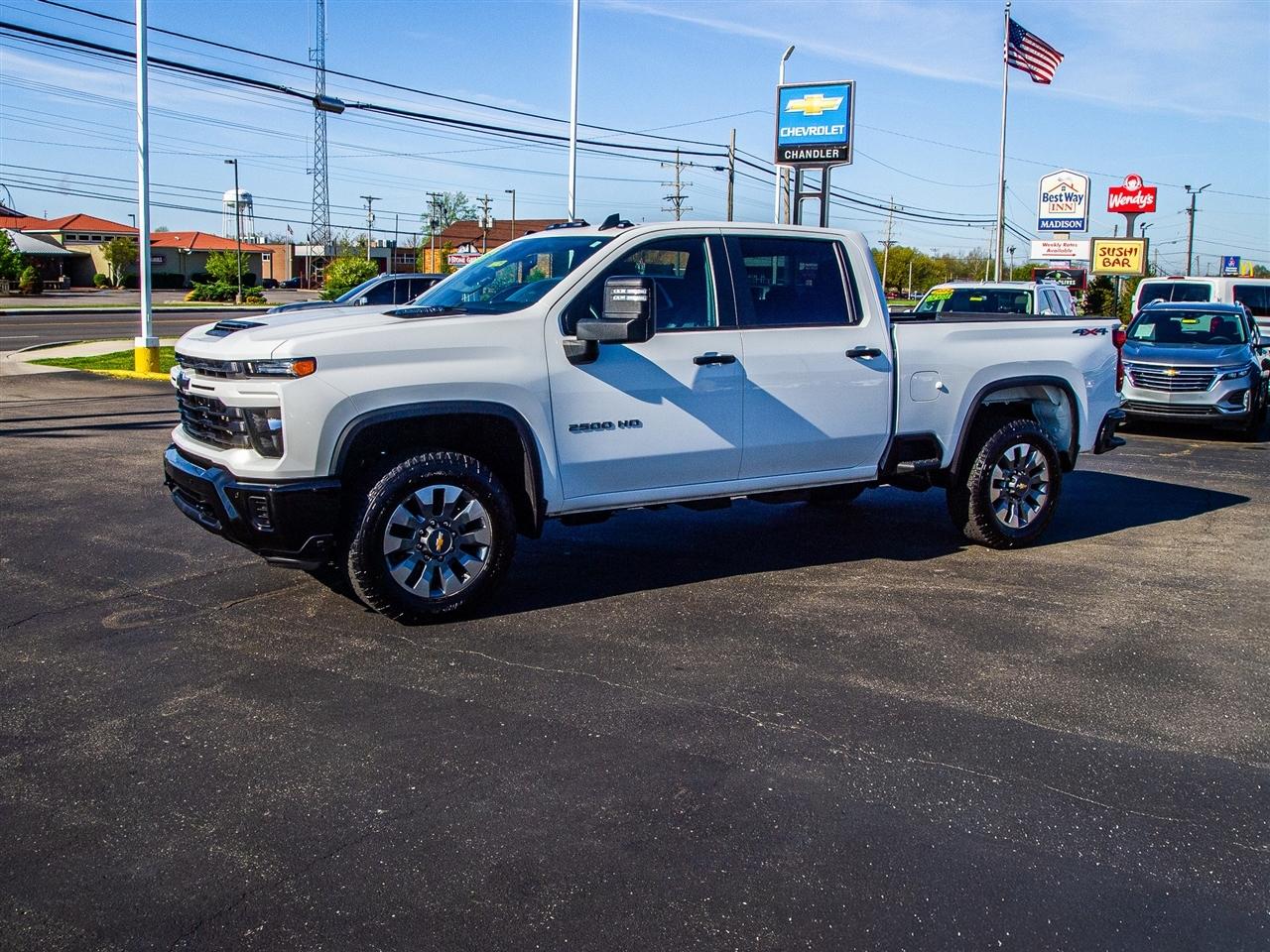 Chevrolet Silverado 2500HD 4WD Crew Cab 159" Custom 2025