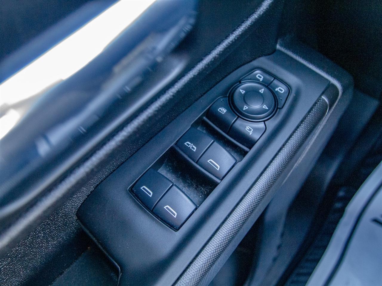 Chevrolet Silverado 2500HD 4WD Crew Cab 159" Custom 2025