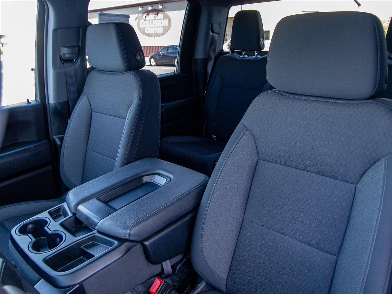 Chevrolet Silverado 2500HD 4WD Crew Cab 159" Custom 2025