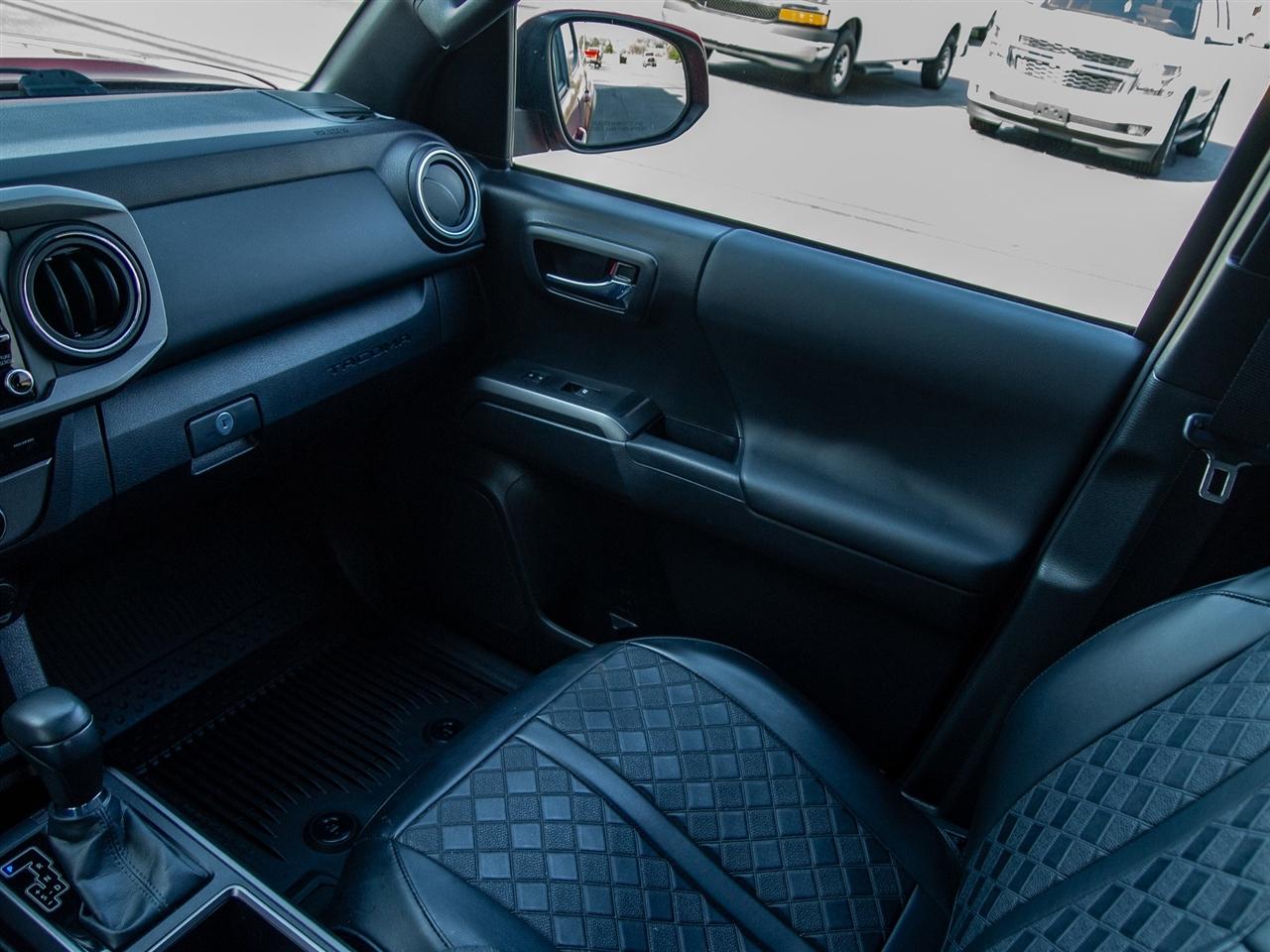 Toyota Tacoma 4WD TRD Off Road Double Cab 5' Bed V6 MT (Natl) 2023