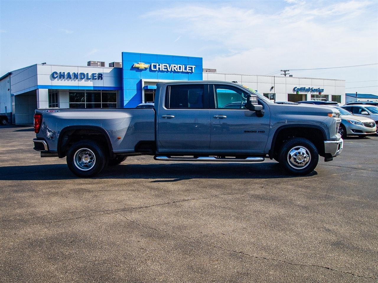 Chevrolet Silverado 3500HD 4WD Crew Cab 172" LT 2024