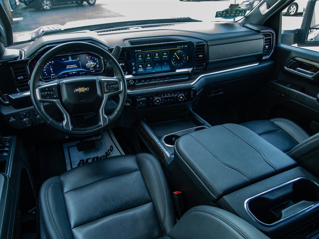 Chevrolet Silverado 3500HD 4WD Crew Cab 172" LT 2024