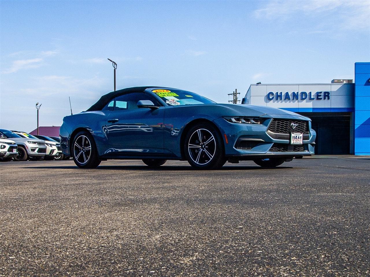Ford Mustang EcoBoost Convertible 2024