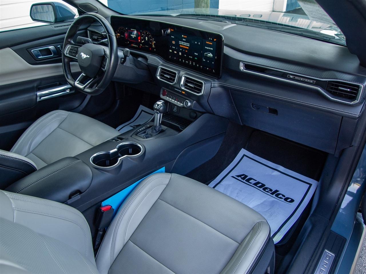 Ford Mustang EcoBoost Convertible 2024