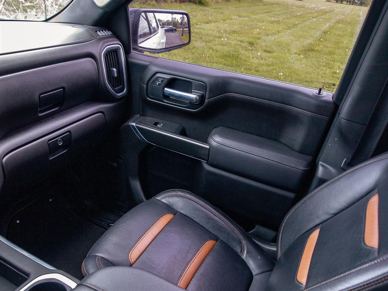 GMC Sierra 1500 4WD Crew Cab 147" AT4 2021