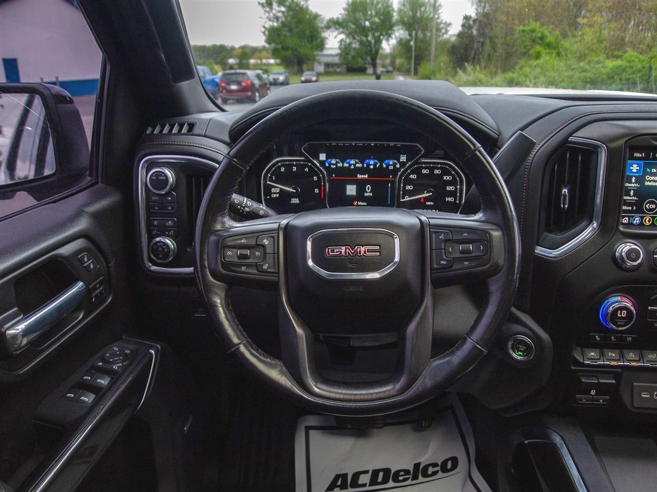 GMC Sierra 1500 4WD Crew Cab 147" AT4 2021