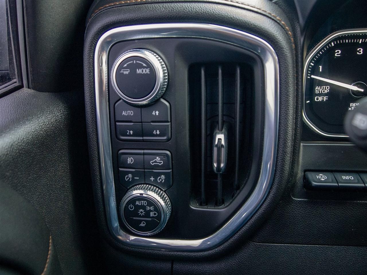 GMC Sierra 1500 4WD Crew Cab 147" AT4 2021