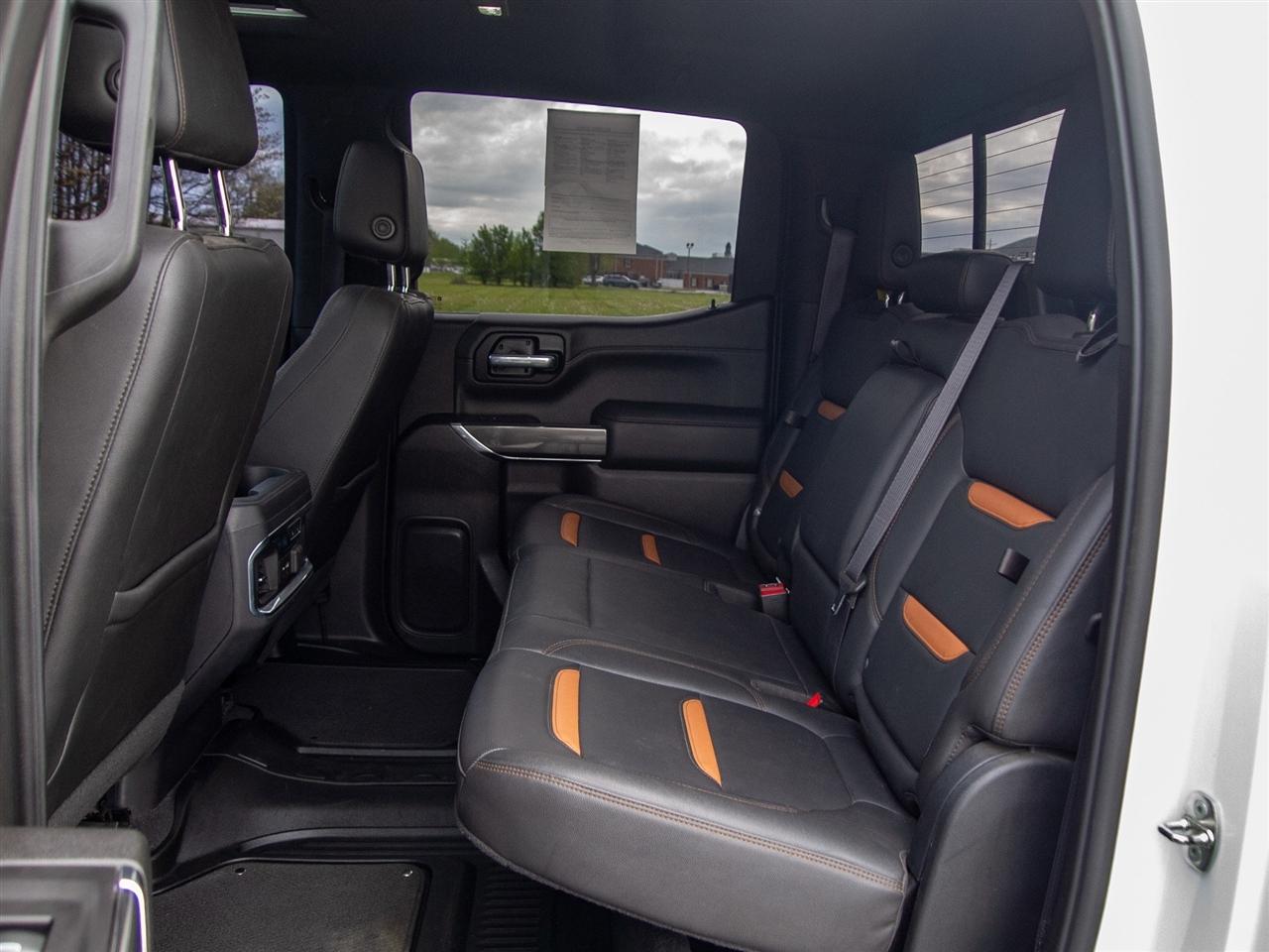 GMC Sierra 1500 4WD Crew Cab 147" AT4 2021