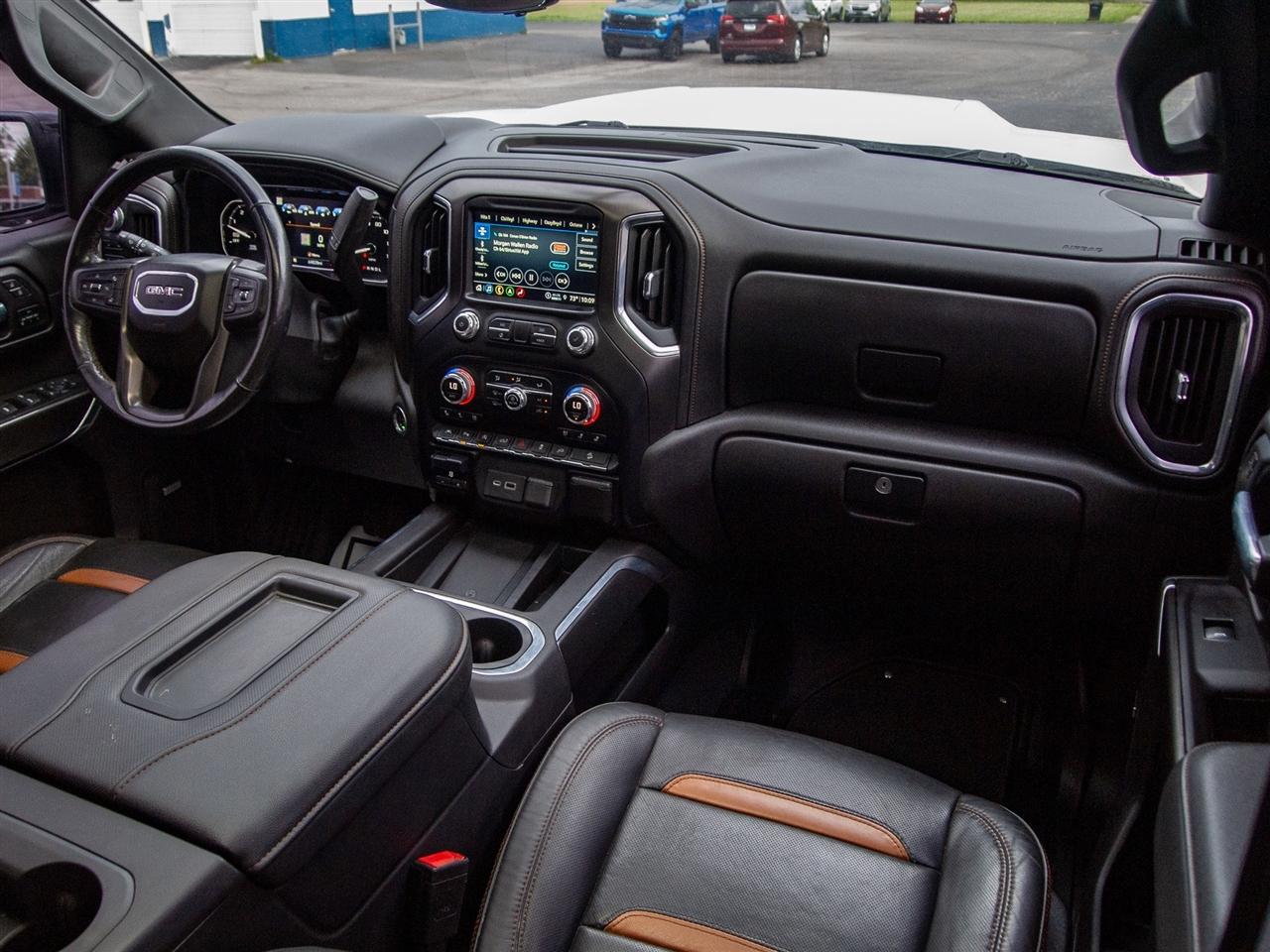 GMC Sierra 1500 4WD Crew Cab 147" AT4 2021