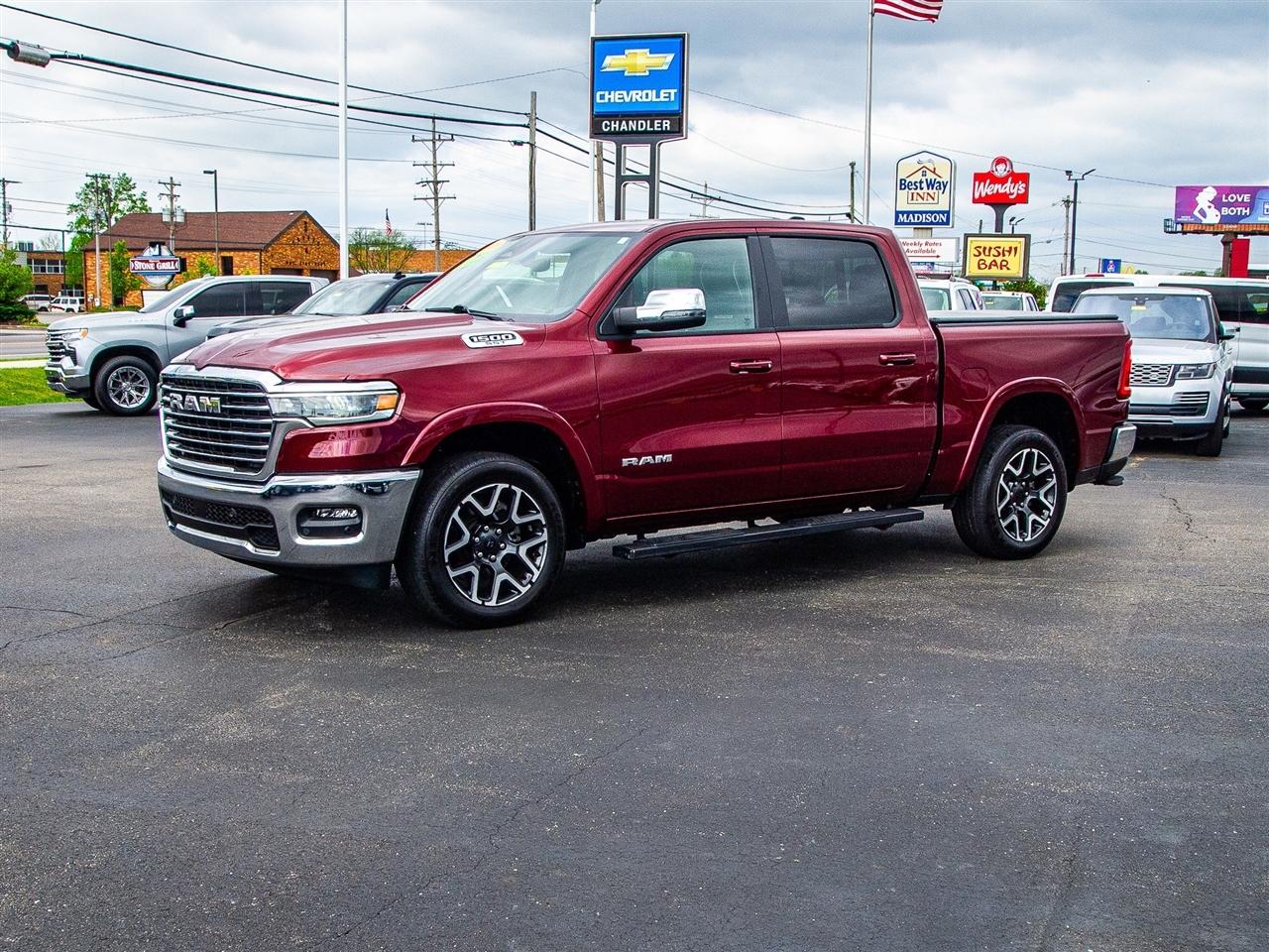 RAM 1500 Laramie 4x4 Crew Cab 5'7" Box 2025