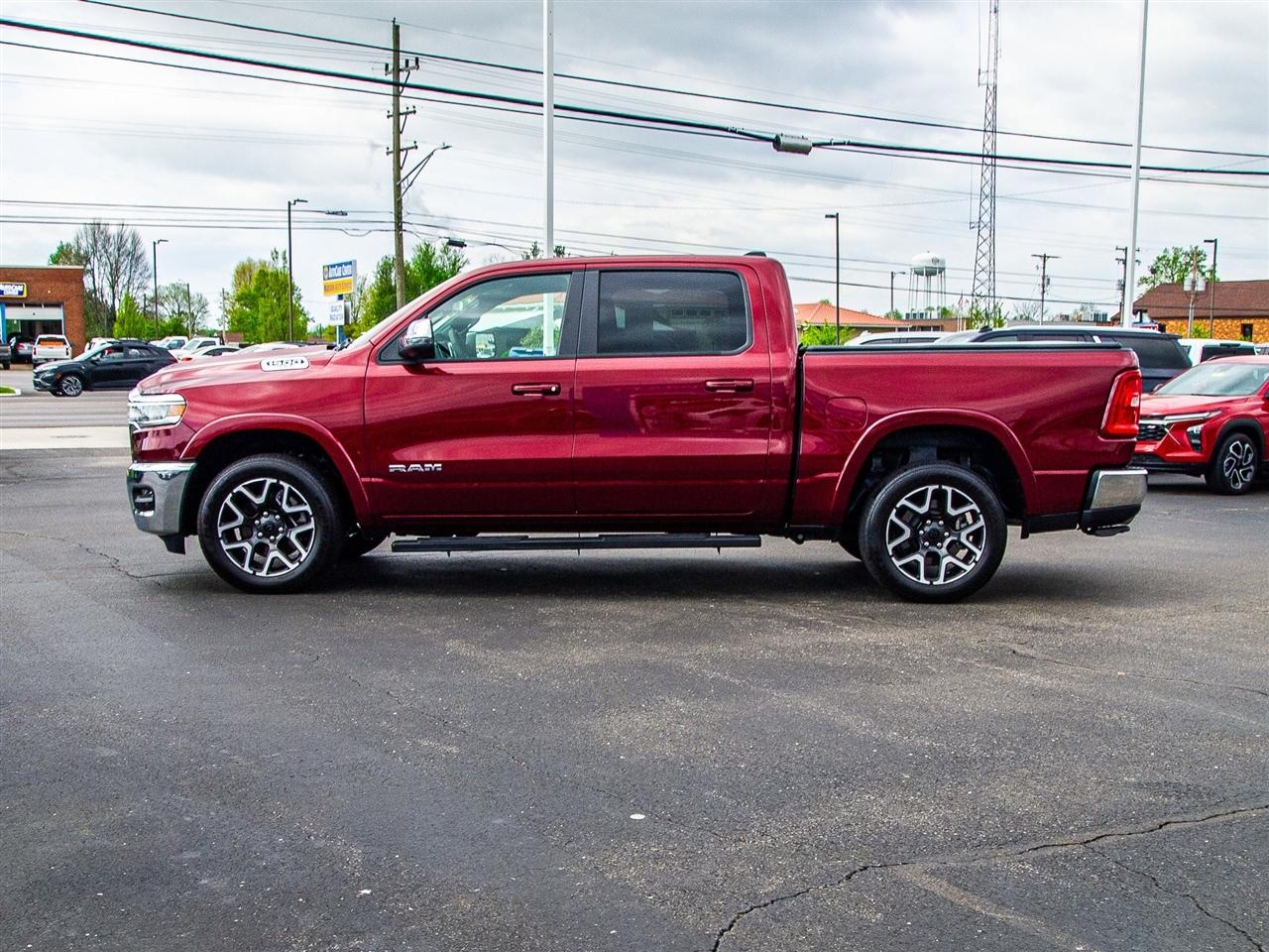 RAM 1500 Laramie 4x4 Crew Cab 5'7" Box 2025