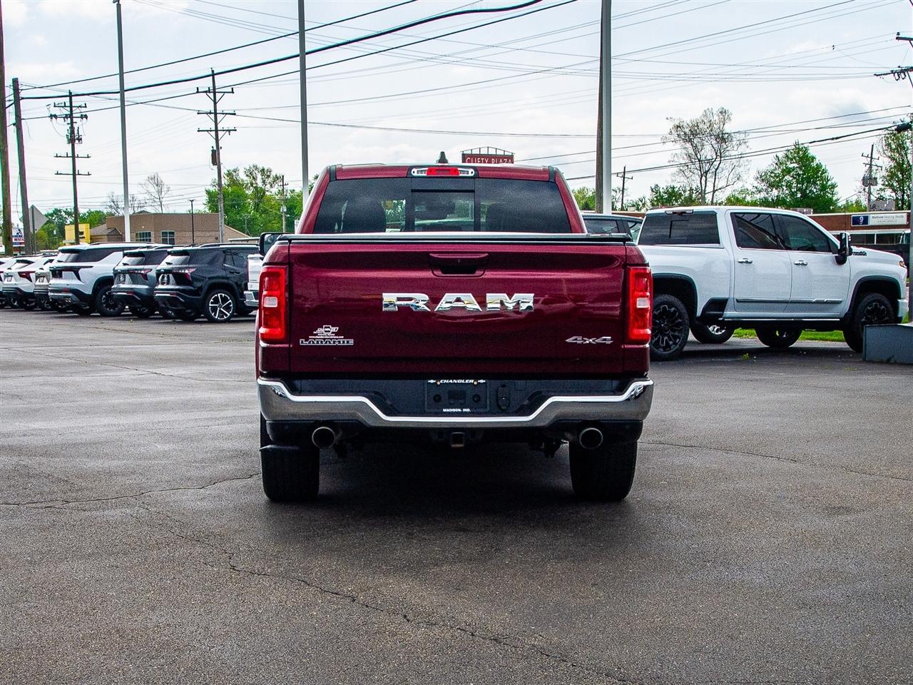 RAM 1500 Laramie 4x4 Crew Cab 5'7" Box 2025