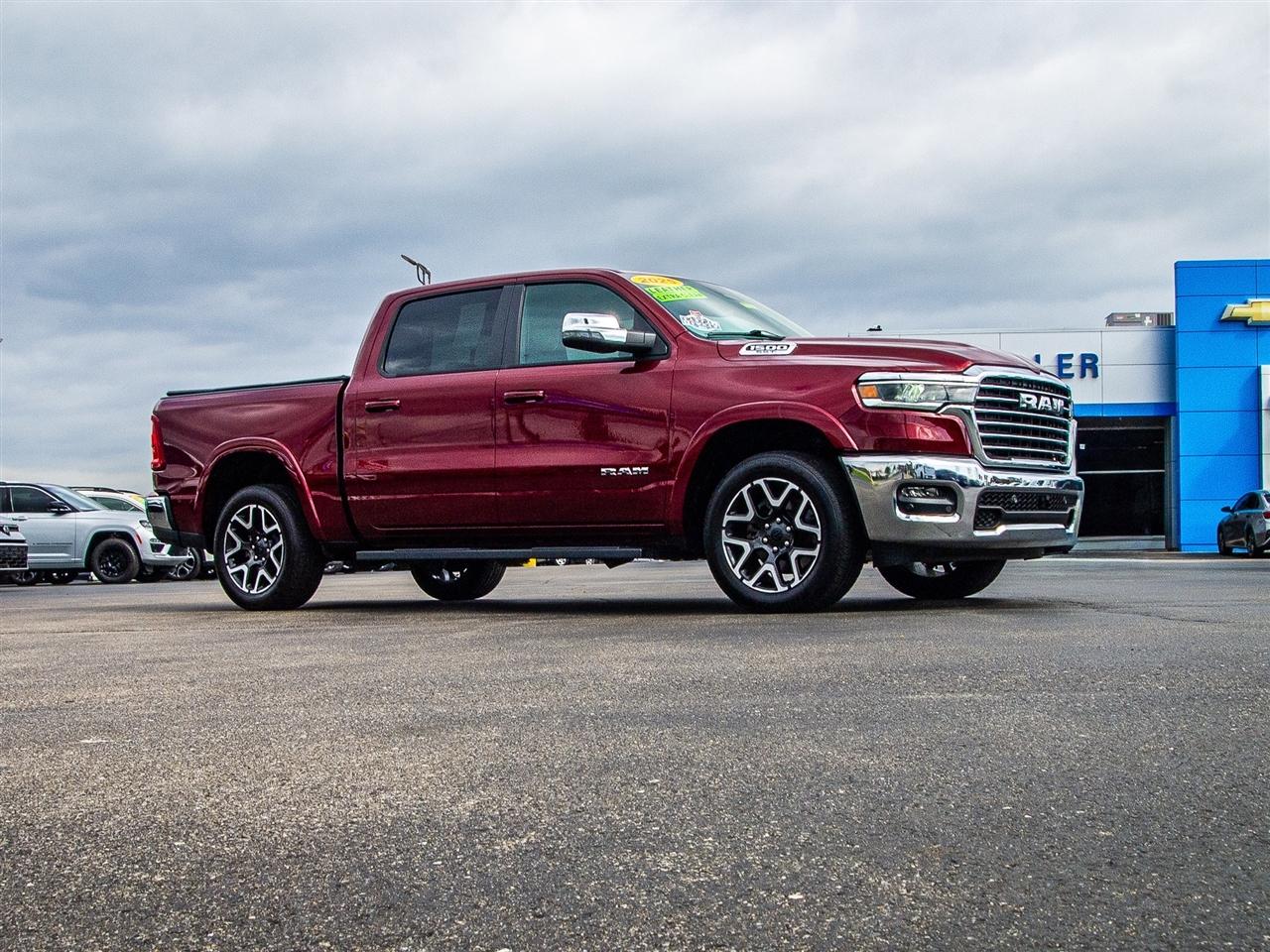 RAM 1500 Laramie 4x4 Crew Cab 5'7" Box 2025