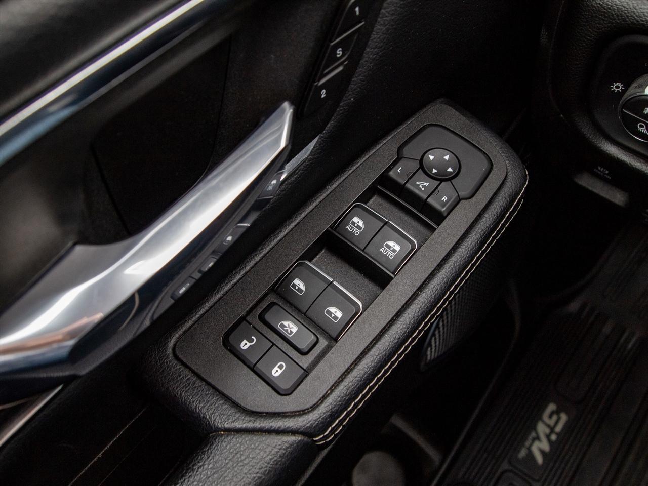 RAM 1500 Laramie 4x4 Crew Cab 5'7" Box 2025