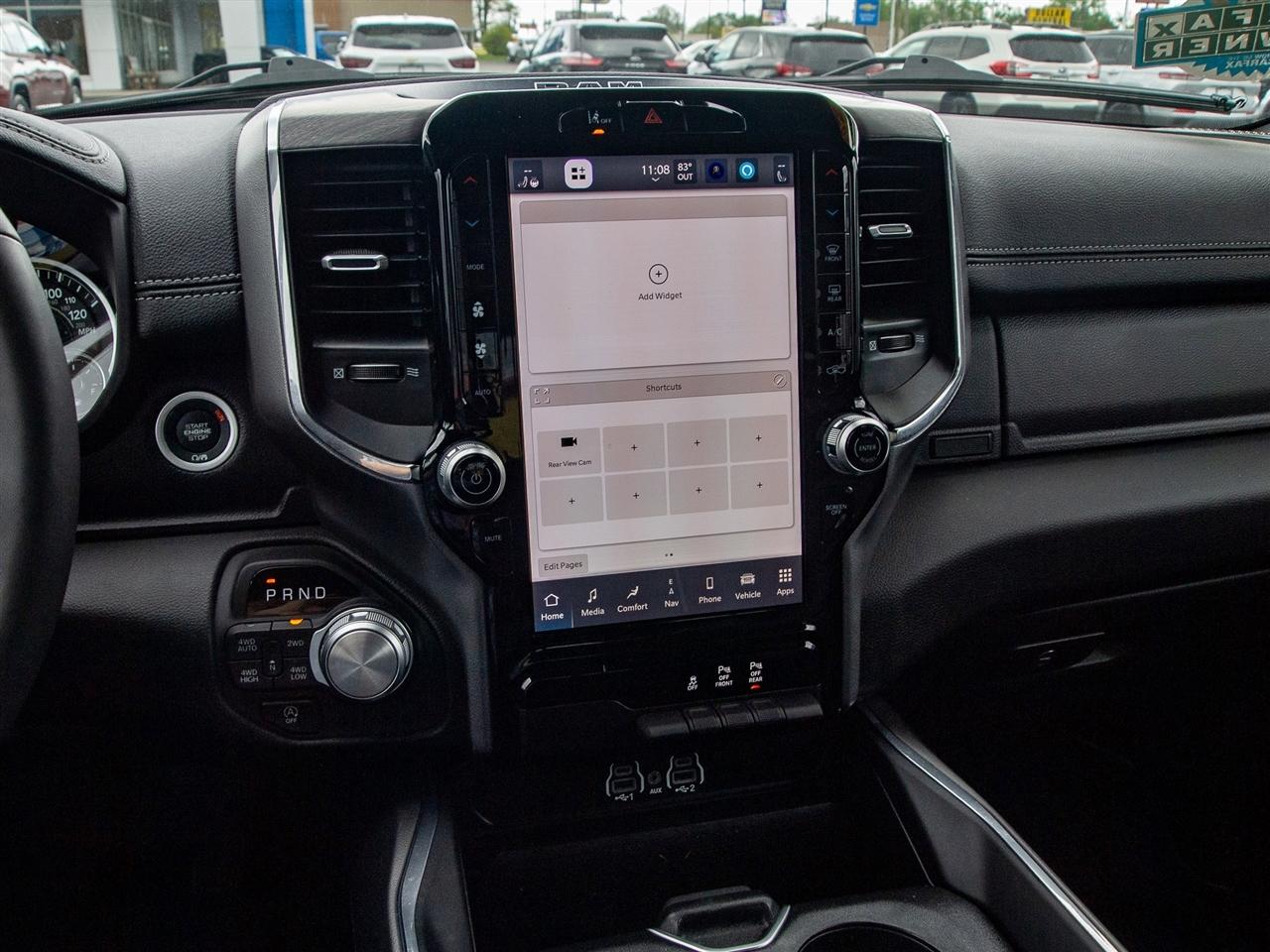 RAM 1500 Laramie 4x4 Crew Cab 5'7" Box 2025