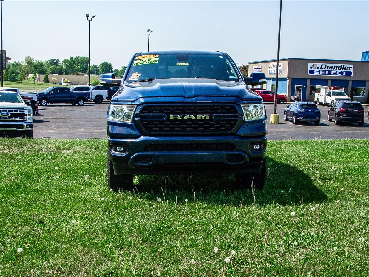 RAM 1500 Big Horn 4x2 Quad Cab 6'4" Box 2022