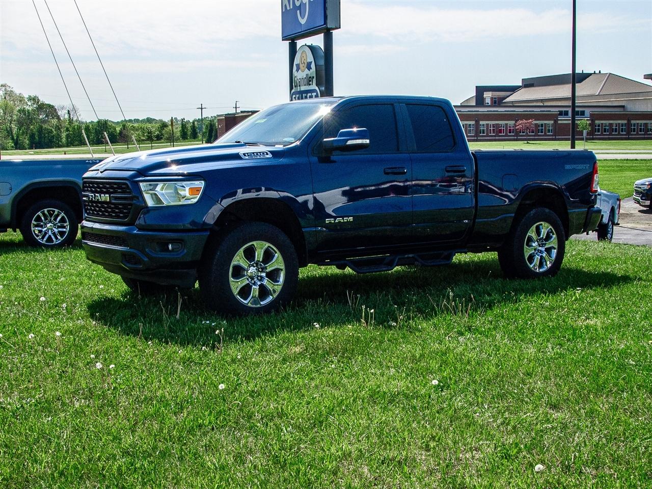 RAM 1500 Big Horn 4x2 Quad Cab 6'4" Box 2022