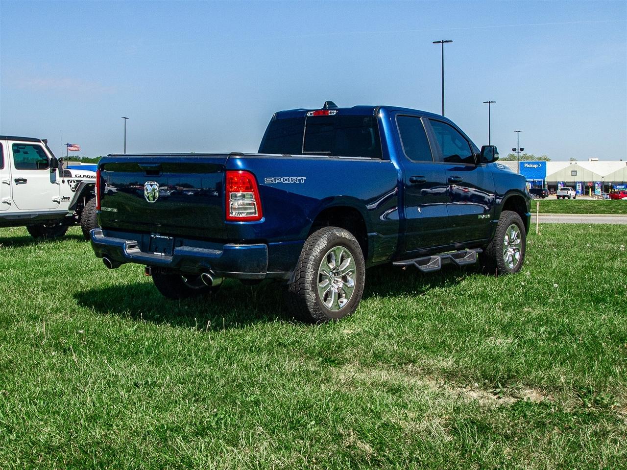 RAM 1500 Big Horn 4x2 Quad Cab 6'4" Box 2022