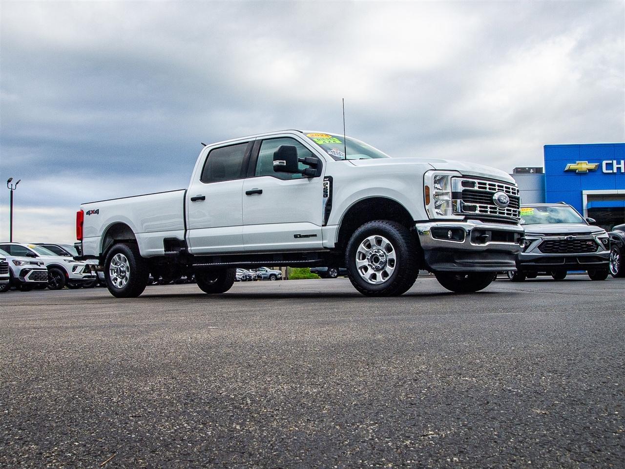 Ford Super Duty F-250 SRW King Ranch 4WD Crew Cab 8' Box 2024