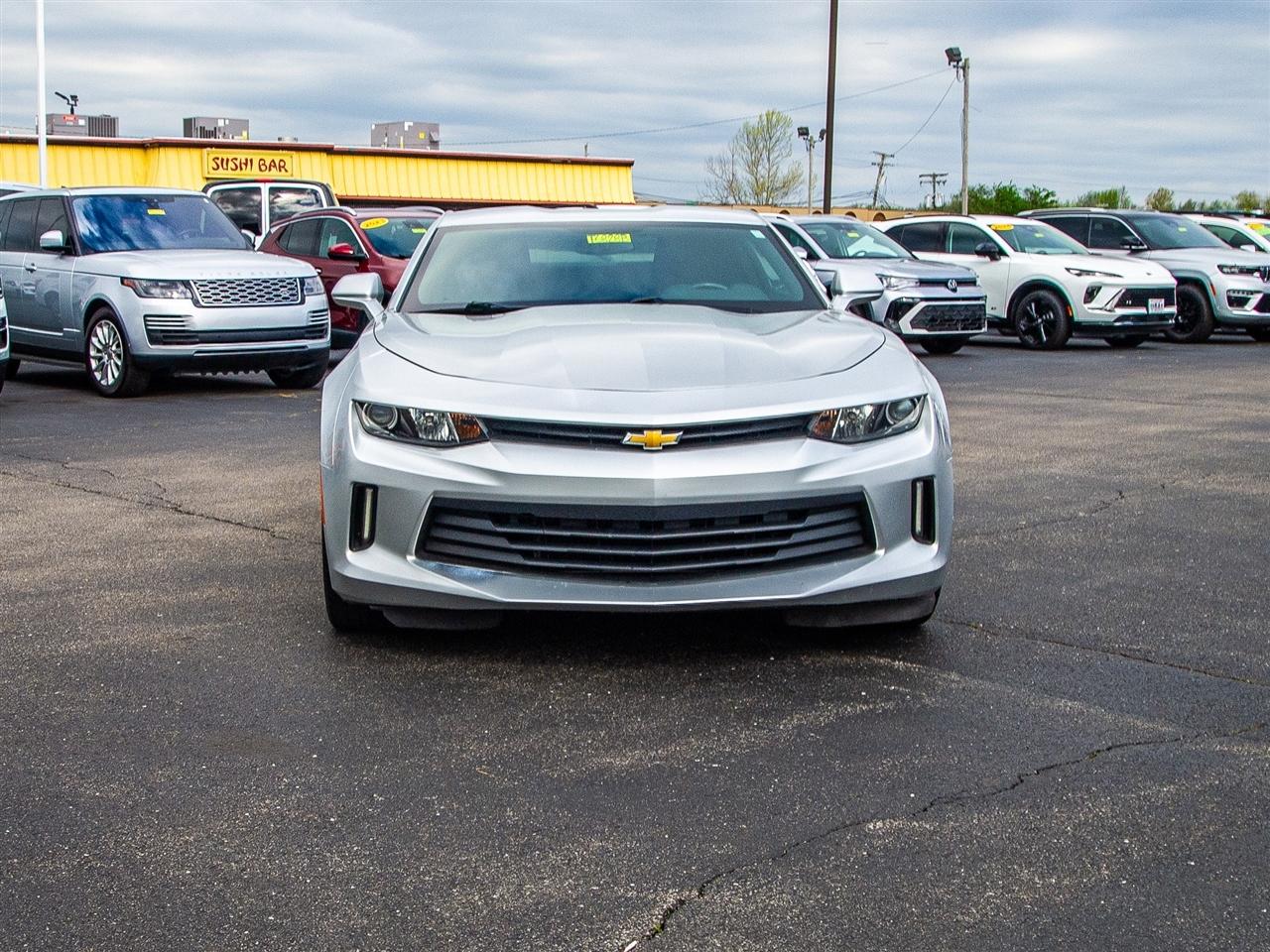 Chevrolet Camaro 2dr Cpe 1LT 2017